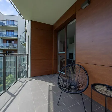 Chopin Airport Apt- Balcony & Parking Appartement *